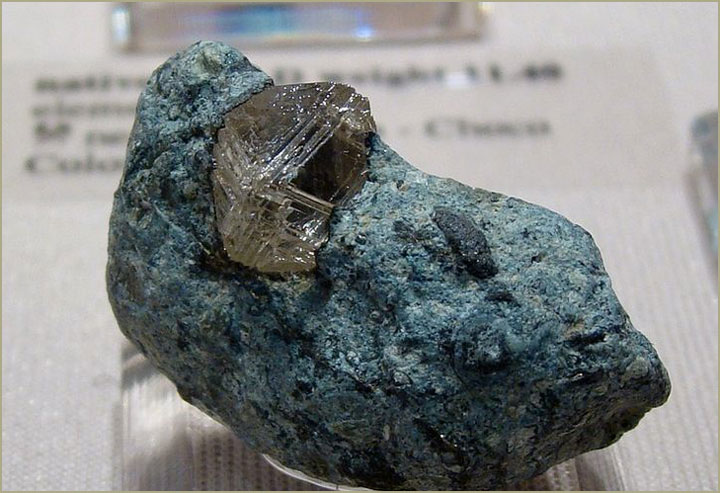 Алмаз, антискелетный кристалл. Якутия